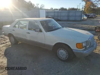 1986 Mercedes-Benz 420 with VIN WDBCA35D3GA200123, listed as a Copart auction lot 81694694 with 135,481 mi miles and Clean Title. Bid and sale history available at carsss.com. Image 4.