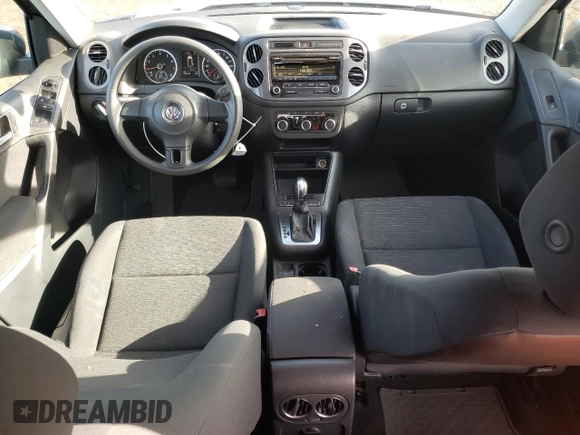 2012 Volkswagen Tiguan S with VIN WVGAV7AX7CW002660, listed as a Copart auction lot 86016034 with 185,938 mi miles and Salvage title. Bid and sale history available at DreamBid. Image 8.