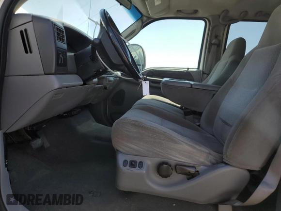 2004 Ford F-250 XL with VIN 1FTNW21P44EA81153, listed as a Copart auction lot 63841495 with 337,958 mi miles and Salvage title. Bid and sale history available at DreamBid. Image 7.