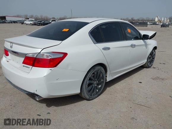2015 Honda Accord Sport with VIN 1HGCR2F58FA078872, listed as a IAAI auction lot 41752326 with Not Provided miles and . Bid and sale history available at DreamBid. Image 4.