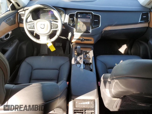 2024 Volvo XC90 Plus Bright Theme with VIN YV4L12PE6R1190219, listed as a Copart auction lot 81855084 with 14,401 mi miles and Non Repairable. Bid and sale history available at DreamBid. Image 8.