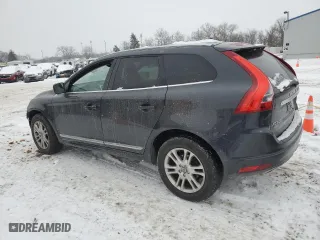 2016 Volvo XC60 T5 Premier with VIN YV4612RK5G2795873, listed as a Copart auction lot 41650255 with 0 mi miles and Salvage Title. Bid and sale history available at carsss.com. Image 2.