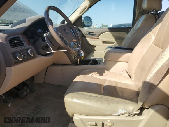 2011 GMC Yukon SLT with VIN 1GKS2CE0XBR361333, listed as a Copart auction lot 73684714 with 259,158 mi miles and Salvage Title. Bid and sale history available at DreamBid. Image 7.