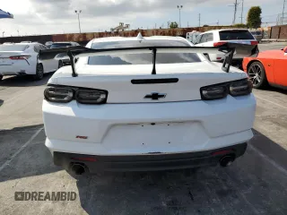 2024 Chevrolet Camaro 2LT with VIN 1G1FD1RS2R0115603, listed as a Copart auction lot 50968725 with 9,202 mi miles and Salvage Title. Bid and sale history available at carsss.com. Image 6.