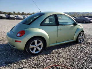 2007 Volkswagen New Beetle Coupe with VIN 3VWSW31C67M510987, listed as a Copart auction lot 76348734 with 161,202 mi miles and Salvage Title. Bid and sale history available at carsss.com. Image 3.
