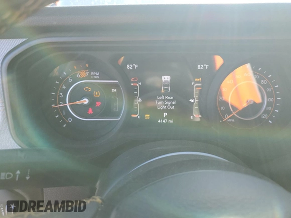 2024 Jeep Wrangler Sport S z VIN 1C4PJXAN2RW120827, wystawiony jako Copart lot #50378494 z przebiegiem 4 147 mil mil oraz Szkoda całkowita • Salvage title. Historia ofert i sprzedaży dostępna na DreamBid. Obrazek 9.