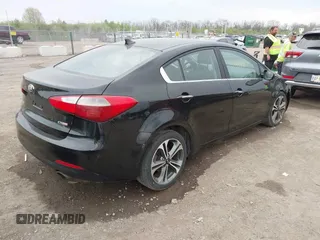 2016 Kia Forte EX with VIN KNAFX4A87G5473485, listed as a IAAI auction lot 41998571 with 133,999 mi miles. Bid and sale history available at carsss.com. Image 4.