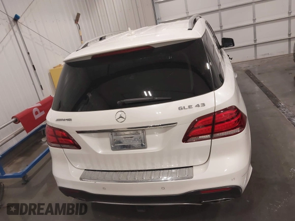 2017 Mercedes-Benz GLE 43 AMG z VIN 4JGDA6EB3HA908746, wystawiony jako IAAI lot #42201584 z przebiegiem 105 427 mil mil oraz . Historia ofert i sprzedaży dostępna na DreamBid. Obrazek 17.