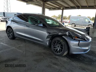 2025 Tesla Model 3 Long Range z VIN 5YJ3E1EA5SF920183, wystawiony jako Copart lot #51593705 z przebiegiem 2 224 mil mil oraz Szkoda całkowita • Salvage title. Historia ofert i sprzedaży dostępna na DreamBid. Obrazek 4.