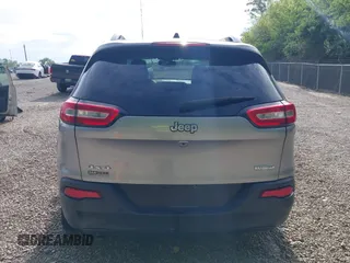 2017 Jeep Cherokee Latitude с VIN 1C4PJMCB5HW574778, выставлен на аукционе IAAI как лот 42331697 с пробегом 208 487 миль миль и . История ставок и продаж доступна на DreamBid. Изображение 16.