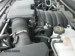 2025 Chevrolet Suburban LT с VIN 1GNS5CRD2SR153521, выставлен на аукционе IAAI как лот 42470405 с пробегом 13 905 миль миль и . История ставок и продаж доступна на DreamBid. Изображение 18.