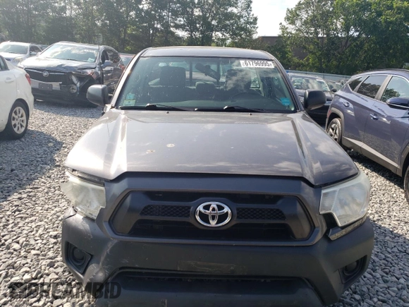 2014 Toyota Tacoma z VIN 5TFNX4CN0EX033112, wystawiony jako Copart lot #61796995 z przebiegiem 65 652 mil mil oraz Czysty tytuł • Clean title. Historia ofert i sprzedaży dostępna na DreamBid. Obrazek 5.
