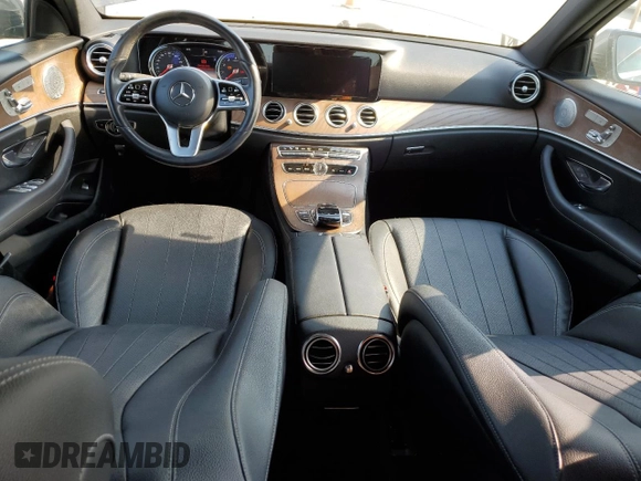 2019 Mercedes-Benz E 300 with VIN WDDZF4KB5KA529703, listed as a Copart auction lot 64953405 with 35,482 mi miles and Clean title. Bid and sale history available at DreamBid. Image 8.