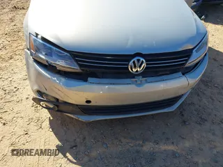 2011 Volkswagen Jetta SEL with VIN 3VWLX7AJ6BM330148, listed as a IAAI auction lot 41663551 with 128,673 mi miles and . Bid and sale history available at DreamBid. Image 6.