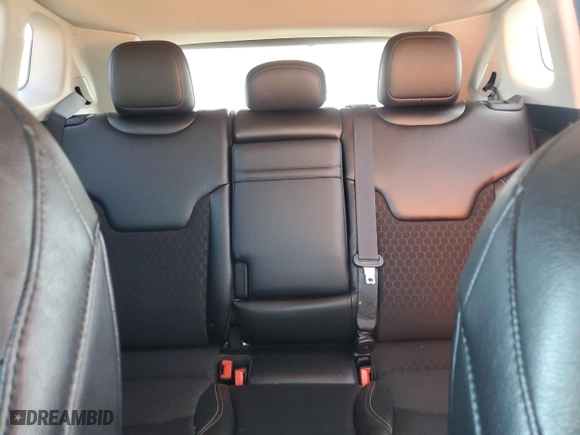 2018 Jeep Compass Latitude with VIN 3C4NJDBB4JT402052, listed as a Copart auction lot 48957095 with 86,913 mi miles and Salvage Title. Bid and sale history available at carsss.com. Image 10.