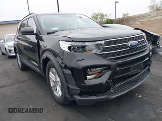 2020 Ford Explorer XLT z VIN 1FMSK7DH9LGC81721, wystawiony jako IAAI lot #42152800 z przebiegiem 58 408 mil mil oraz . Historia ofert i sprzedaży dostępna na DreamBid. Obrazek 1.