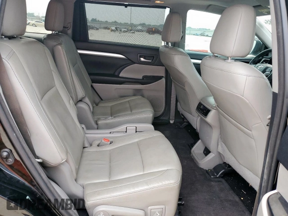 2015 Toyota Highlander XLE z VIN 5TDKKRFH0FS115854, wystawiony jako Copart lot #57512785 z przebiegiem 143 923 mil mil oraz Szkoda całkowita • Salvage title. Historia ofert i sprzedaży dostępna na DreamBid. Obrazek 11.