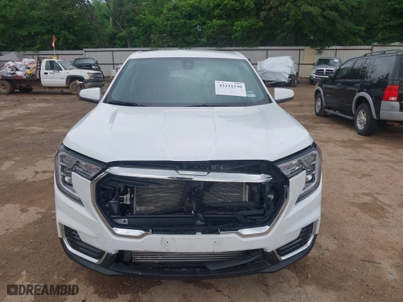 2024 GMC Terrain SLE with VIN 3GKALMEG6RL338371, listed as a IAAI auction lot 42111146 with 23,174 mi miles. Bid and sale history available at carsss.com. Image 6.
