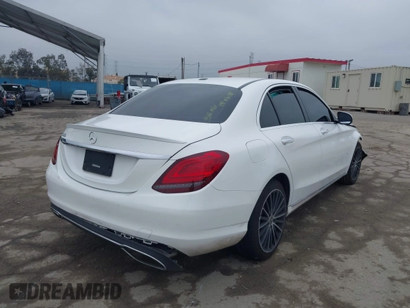 2019 Mercedes-Benz C 300 с VIN 55SWF8DB2KU309300, выставлен на аукционе IAAI как лот 41894814 с пробегом 50 745 миль миль и . История ставок и продаж доступна на DreamBid. Изображение 4.