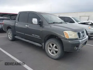 2006 Nissan Titan LE z VIN 1N6BA07B96N539576, wystawiony jako IAAI lot #42274367 z przebiegiem 218 159 mil mil oraz . Historia ofert i sprzedaży dostępna na DreamBid. Obrazek 1.
