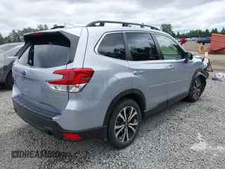 2022 Subaru Forester Limited z VIN JF2SKAPCXNH496038, wystawiony jako IAAI lot #42416465 z przebiegiem 29 670 mil mil oraz . Historia ofert i sprzedaży dostępna na DreamBid. Obrazek 4.