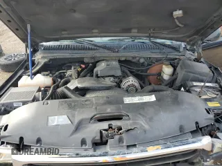 2000 GMC Yukon SLT with VIN 1GKEK13T3YJ202112, listed as a Copart auction lot 71713084 with 303,866 mi miles and Salvage Title. Bid and sale history available at carsss.com. Image 14.
