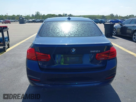2018 BMW 3 Series 320i with VIN WBA8A9C52JK622825, listed as a IAAI auction lot 42285685 with 74,453 mi miles and . Bid and sale history available at DreamBid. Image 16.