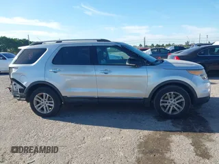 2013 Ford Explorer XLT with VIN 1FM5K7D82DGC68095, listed as a IAAI auction lot 41825424 with 117,650 mi miles and . Bid and sale history available at DreamBid. Image 14.