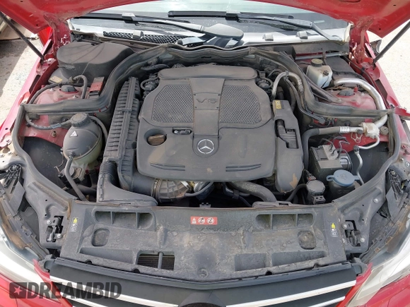 2013 Mercedes-Benz C 300 Sport с VIN WDDGF8AB8DR284402, выставлен на аукционе IAAI как лот 42291028 с пробегом Не указан миль и . История ставок и продаж доступна на DreamBid. Изображение 10.
