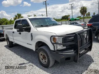2017 Ford F-250 Lariat with VIN 1FT7W2BT4HEE27096, listed as a Copart auction lot 63132235 with 185,512 mi miles and Clean title. Bid and sale history available at DreamBid. Image 4.