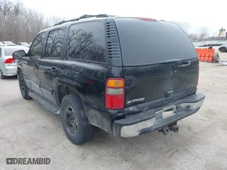 2002 Chevrolet Tahoe LT with VIN 1GNEK13Z72J311185, listed as a IAAI auction lot 41552011 with 261,577 mi miles. Bid and sale history available at carsss.com. Image 3.