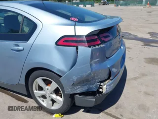 2014 Chevrolet Volt with VIN 1G1RH6E40EU149838, listed as a IAAI auction lot 42145097 with 110,467 mi miles and . Bid and sale history available at DreamBid. Image 6.