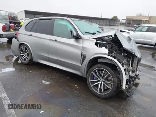 2015 BMW X5 M z VIN 5YMKT6C55F0C89227, wystawiony jako IAAI lot #41209152 z przebiegiem Nie podano mil oraz . Historia ofert i sprzedaży dostępna na DreamBid. Obrazek 1.