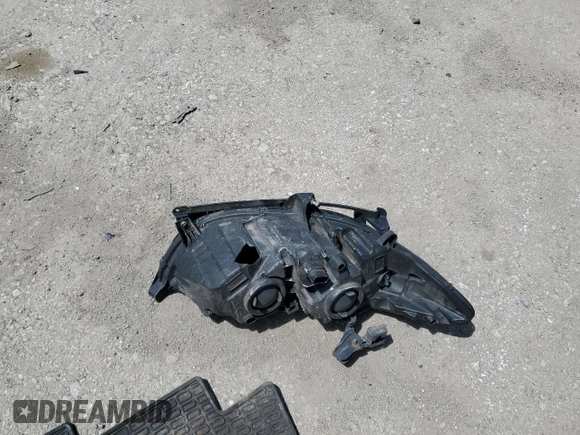 2015 Ford Fusion SE z VIN 3FA6P0H7XFR207923, wystawiony jako Copart lot #57637395 z przebiegiem Nie podano mil oraz Szkoda całkowita • Salvage title. Historia ofert i sprzedaży dostępna na DreamBid. Obrazek 12.