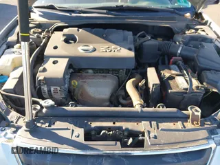 2004 Nissan Altima S with VIN 1N4AL11DX4C147777, listed as a IAAI auction lot 41646134 with 124,023 mi miles. Bid and sale history available at carsss.com. Image 10.