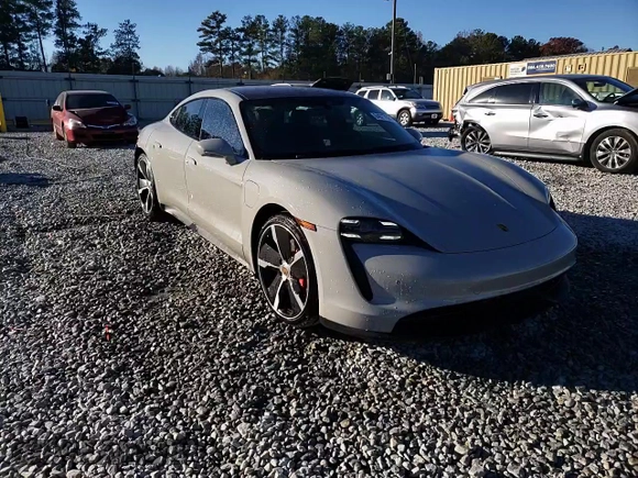 2021 Porsche Taycan 4S z VIN WP0AB2Y14MSA43132, wystawiony jako Copart lot #84077624 z przebiegiem 26 965 mil mil oraz Szkoda całkowita • Salvage title. Historia ofert i sprzedaży dostępna na DreamBid. Obrazek 14.