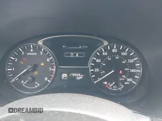 2015 Nissan Pathfinder SV with VIN 5N1AR2MN5FC702068, listed as a IAAI auction lot 41404755 with 179,926 mi miles. Bid and sale history available at carsss.com. Image 7.