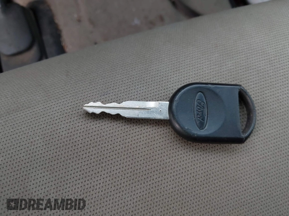 2008 Ford F-250 XL с VIN 1FTSX21548EB81676, выставлен на аукционе IAAI как лот 42440558 с пробегом 100 712 миль миль и . История ставок и продаж доступна на DreamBid. Изображение 11.