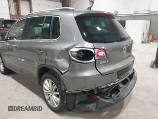 2011 Volkswagen Tiguan SE with VIN WVGBV7AX9BW524807, listed as a IAAI auction lot 41921439 with 204,813 mi miles and . Bid and sale history available at DreamBid. Image 6.