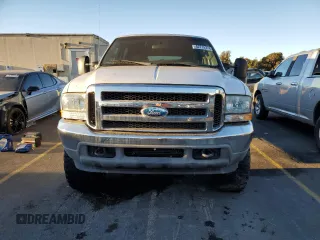 2004 Ford Excursion Special Serv z VIN 1FMSU41P54EA71019, wystawiony jako Copart lot #82715774 z przebiegiem 209 603 mil mil oraz Czysty tytuł • Clean title. Historia ofert i sprzedaży dostępna na DreamBid. Obrazek 5.