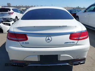 2016 Mercedes-Benz S 63 AMG z VIN WDDXJ7JBXGA012087, wystawiony jako IAAI lot #42404918 z przebiegiem 75 237 mil mil oraz . Historia ofert i sprzedaży dostępna na DreamBid. Obrazek 17.