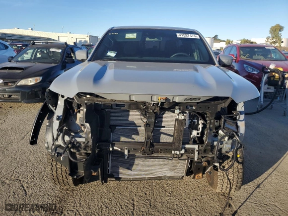 2023 Nissan Frontier PRO-4X with VIN 1N6ED1EK4PN669702, listed as a Copart auction lot 41687475 with 8,855 mi miles and Salvage Title. Bid and sale history available at carsss.com. Image 5.