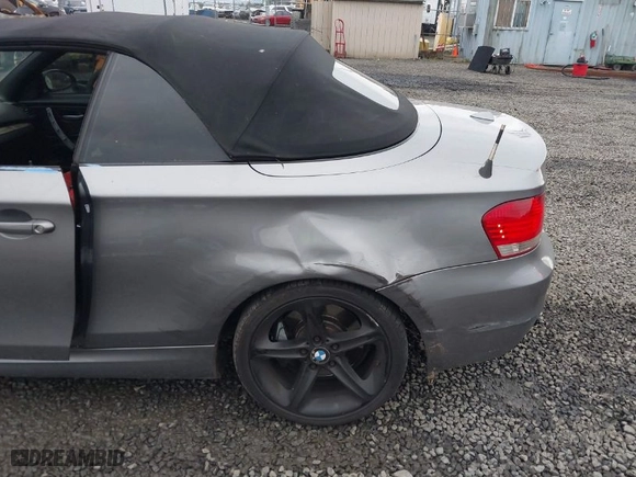 2009 BMW 1 Series 135i with VIN WBAUN93599VK40515, listed as a IAAI auction lot 41144493 with 161,676 mi miles. Bid and sale history available at carsss.com. Image 6.