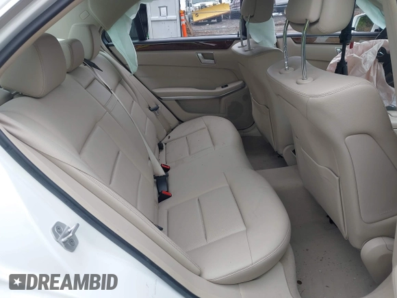 2014 Mercedes-Benz E 350 Luxury with VIN WDDHF8JB8EA980004, listed as a IAAI auction lot 42160745 with 58,418 mi miles and . Bid and sale history available at DreamBid. Image 8.