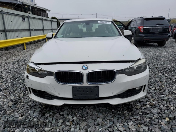 2014 BMW 3 Series 328d xDrive with VIN WBA3D5C5XEKX95184, listed as a Copart auction lot 53829225 with 160,062 mi miles and Clean title. Bid and sale history available at DreamBid. Image 5.