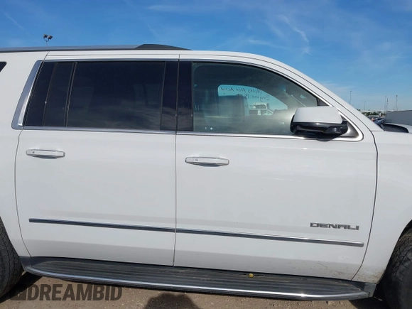 2019 GMC Yukon XL Denali with VIN 1GKS1HKJ8KR378385, listed as a IAAI auction lot 41824529 with 115,481 mi miles. Bid and sale history available at carsss.com. Image 13.
