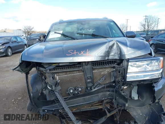 2018 Volkswagen Atlas SE with VIN 1V2LR2CA8JC557594, listed as a IAAI auction lot 41407513 with Not provided miles and . Bid and sale history available at DreamBid. Image 6.