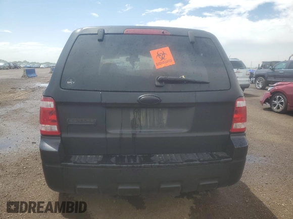 2008 Ford Escape XLT z VIN 1FMCU031X8KB27551, wystawiony jako Copart lot #62504245 z przebiegiem 206 839 mil mil oraz Szkoda całkowita • Salvage title. Historia ofert i sprzedaży dostępna na DreamBid. Obrazek 6.