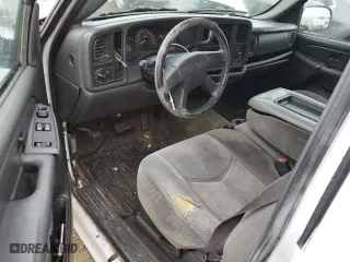 2004 Chevrolet Silverado 1500 LS with VIN 2GCEK19V441100438, listed as a Copart auction lot 45214535 with 231,075 mi miles and Salvage Title. Bid and sale history available at carsss.com. Image 8.