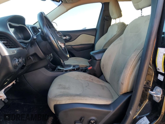 2017 Jeep Cherokee Latitude with VIN 1C4PJLCS3HW547640, listed as a Copart auction lot 83420164 with Not Provided miles and Clean Title. Bid and sale history available at carsss.com. Image 7.